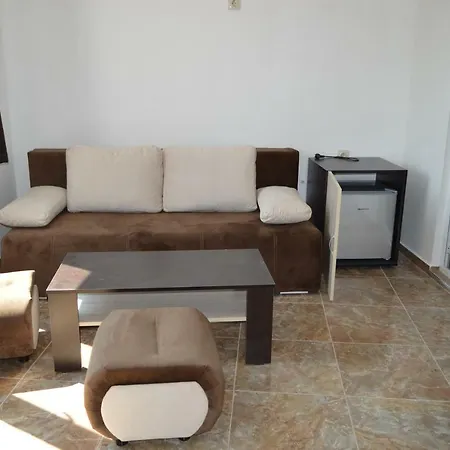 White House Apartment *